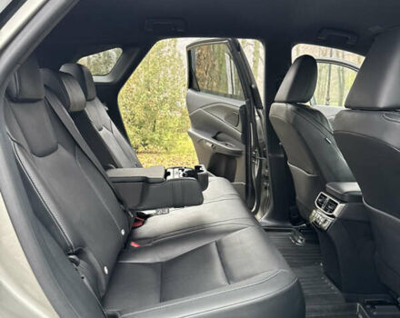 Серый Лексус РХ, объемом двигателя 2.39 л и пробегом 40 тыс. км за 63999 $, фото 113 на Automoto.ua