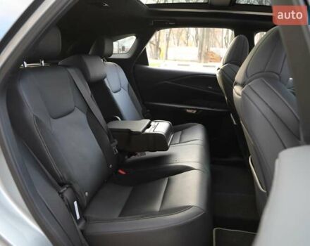 Сірий Лексус РХ, об'ємом двигуна 2.39 л та пробігом 16 тис. км за 77000 $, фото 13 на Automoto.ua