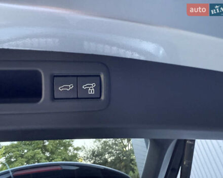 Серый Лексус РХ, объемом двигателя 2.4 л и пробегом 50 тыс. км за 53900 $, фото 25 на Automoto.ua