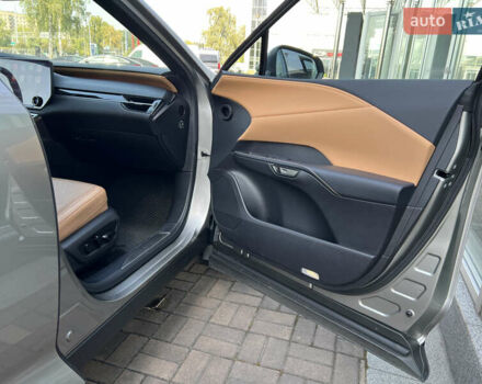 Сірий Лексус РХ, об'ємом двигуна 2.39 л та пробігом 20 тис. км за 70500 $, фото 46 на Automoto.ua