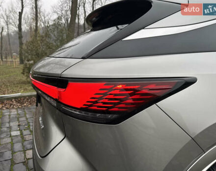 Серый Лексус РХ, объемом двигателя 2.39 л и пробегом 40 тыс. км за 63999 $, фото 120 на Automoto.ua