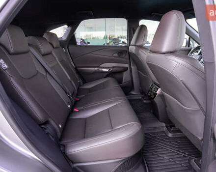 Серый Лексус РХ, объемом двигателя 2.5 л и пробегом 19 тыс. км за 82135 $, фото 6 на Automoto.ua