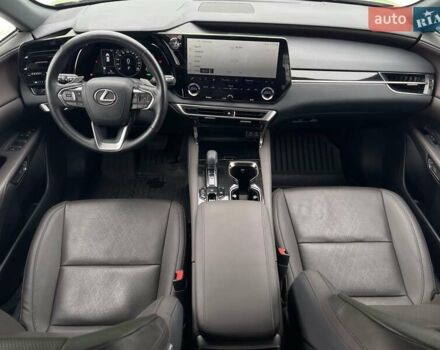 Серый Лексус РХ, объемом двигателя 2.5 л и пробегом 26 тыс. км за 82000 $, фото 36 на Automoto.ua