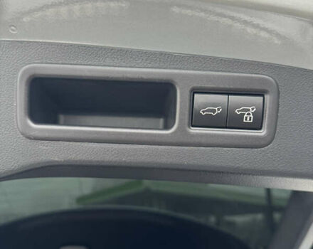 Сірий Лексус РХ, об'ємом двигуна 2.4 л та пробігом 22 тис. км за 65000 $, фото 36 на Automoto.ua