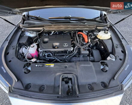 Серый Лексус РХ, объемом двигателя 2.49 л и пробегом 33 тыс. км за 68000 $, фото 25 на Automoto.ua