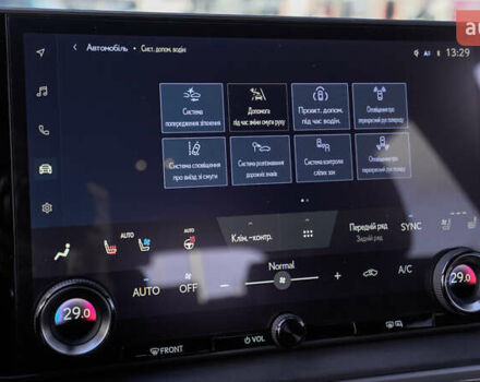 Серый Лексус РХ, объемом двигателя 2.5 л и пробегом 19 тыс. км за 82135 $, фото 27 на Automoto.ua