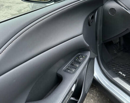 Серый Лексус РХ, объемом двигателя 2.5 л и пробегом 7 тыс. км за 68900 $, фото 32 на Automoto.ua