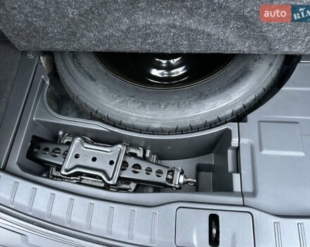 Серый Лексус РХ, объемом двигателя 2.5 л и пробегом 7 тыс. км за 68900 $, фото 69 на Automoto.ua