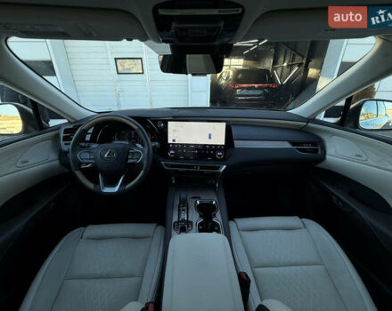 Серый Лексус РХ, объемом двигателя 2.5 л и пробегом 18 тыс. км за 79000 $, фото 23 на Automoto.ua