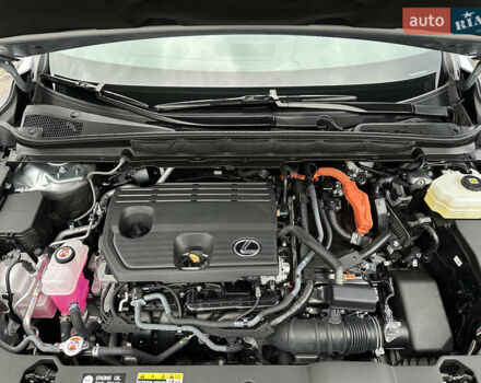 Серый Лексус РХ, объемом двигателя 2.5 л и пробегом 7 тыс. км за 68900 $, фото 16 на Automoto.ua