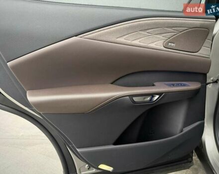 Сірий Лексус РХ, об'ємом двигуна 2.5 л та пробігом 8 тис. км за 95000 $, фото 127 на Automoto.ua