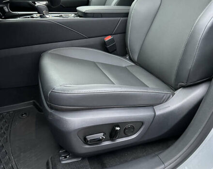 Серый Лексус РХ, объемом двигателя 2.5 л и пробегом 7 тыс. км за 68900 $, фото 26 на Automoto.ua