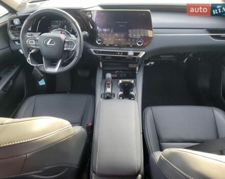 Сірий Лексус РХ, об'ємом двигуна 2.4 л та пробігом 33 тис. км за 23000 $, фото 7 на Automoto.ua