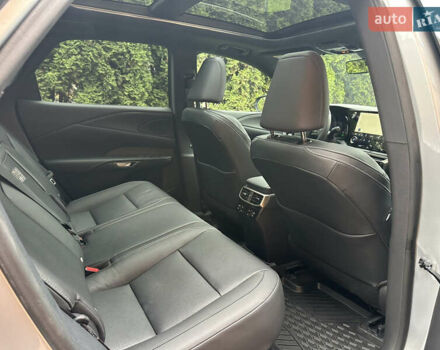 Серый Лексус РХ, объемом двигателя 2.49 л и пробегом 6 тыс. км за 69500 $, фото 11 на Automoto.ua