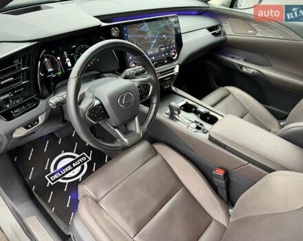 Сірий Лексус РХ, об'ємом двигуна 2.5 л та пробігом 8 тис. км за 95000 $, фото 120 на Automoto.ua