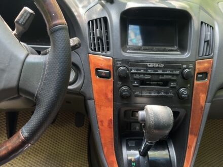 Лексус РХ 2000 в Сумах на Automoto.ua Серый Лексус РХ, объемом двигателя 3 л и пробегом 2 тыс. км за 5500 $, фото 1 на Automoto.ua