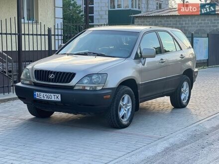 Серый Лексус РХ, объемом двигателя 3 л и пробегом 275 тыс. км за 4900 $, фото 1 на Automoto.ua