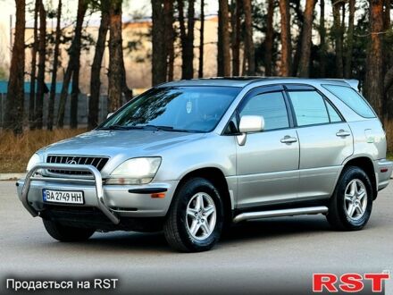 Лексус РХ 2001 у Кропивницькому (Кіровограді) на Automoto.ua Сірий Лексус РХ, об'ємом двигуна 3 л та пробігом 280 тис. км за 6800 $, фото 1 на Automoto.ua