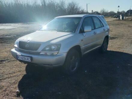 Серый Лексус РХ, объемом двигателя 3 л и пробегом 616 тыс. км за 5200 $, фото 1 на Automoto.ua