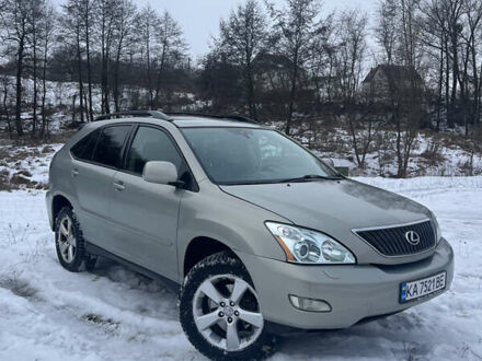 Серый Лексус РХ, объемом двигателя 3.3 л и пробегом 240 тыс. км за 7400 $, фото 1 на Automoto.ua