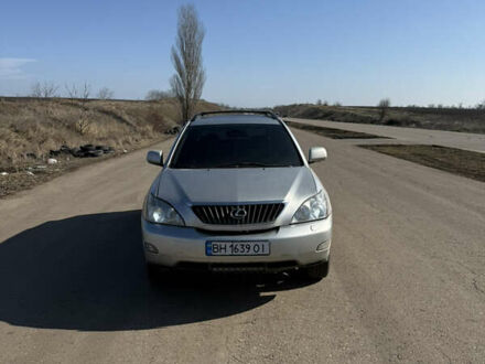 Серый Лексус РХ, объемом двигателя 3.5 л и пробегом 370 тыс. км за 9999 $, фото 1 на Automoto.ua