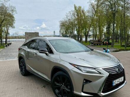 Сірий Лексус РХ, об'ємом двигуна 2 л та пробігом 63 тис. км за 38999 $, фото 1 на Automoto.ua