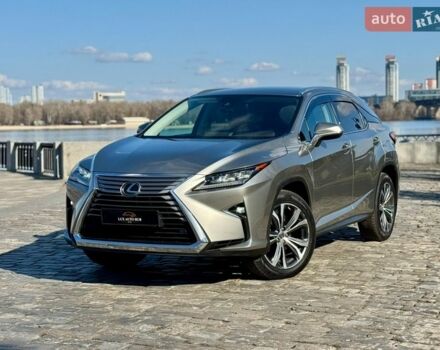 Серый Лексус РХ, объемом двигателя 2 л и пробегом 97 тыс. км за 32555 $, фото 1 на Automoto.ua
