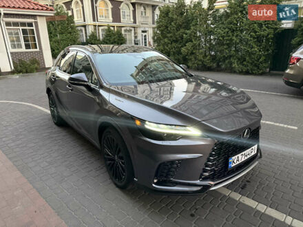 Лексус РХ 2023 в Киеве на Automoto.ua Серый Лексус РХ, объемом двигателя 2.5 л и пробегом 51 тыс. км за 65000 $, фото 1 на Automoto.ua