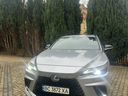 Серый Лексус РХ, объемом двигателя 2.4 л и пробегом 37 тыс. км за 56500 $, фото 1 на Automoto.ua