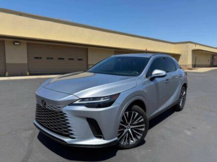 Лексус РХ 2024 в Днепре (Днепропетровске) на Automoto.ua Серый Лексус РХ, объемом двигателя 2.4 л и пробегом 20 тыс. км за 46000 $, фото 1 на Automoto.ua