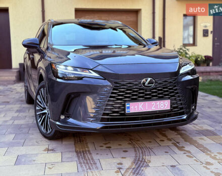 Серый Лексус РХ, объемом двигателя 2.5 л и пробегом 27 тыс. км за 65000 $, фото 1 на Automoto.ua