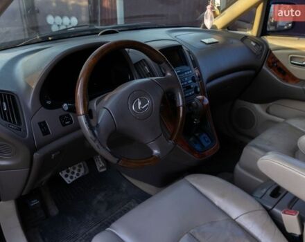 Синий Лексус РХ, объемом двигателя 3 л и пробегом 400 тыс. км за 6000 $, фото 1 на Automoto.ua