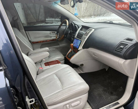 Синий Лексус РХ, объемом двигателя 3.3 л и пробегом 351 тыс. км за 8450 $, фото 7 на Automoto.ua