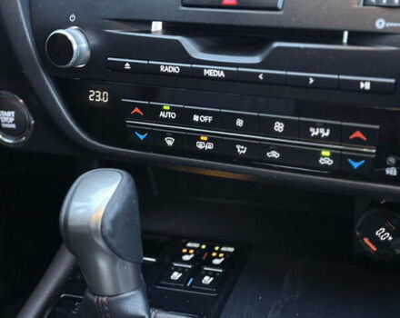 Синій Лексус РХ, об'ємом двигуна 2 л та пробігом 177 тис. км за 26200 $, фото 49 на Automoto.ua