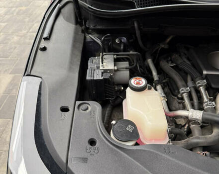 Синій Лексус РХ, об'ємом двигуна 2 л та пробігом 49 тис. км за 36900 $, фото 23 на Automoto.ua