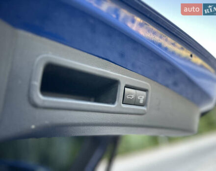 Синий Лексус РХ, объемом двигателя 2.39 л и пробегом 3 тыс. км за 60999 $, фото 32 на Automoto.ua