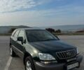 Зеленый Лексус РХ, объемом двигателя 3 л и пробегом 375 тыс. км за 5200 $, фото 2 на Automoto.ua