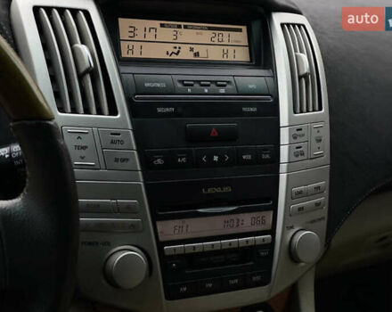 Зеленый Лексус РХ, объемом двигателя 3.31 л и пробегом 330 тыс. км за 7500 $, фото 8 на Automoto.ua