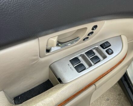 Зелений Лексус РХ, об'ємом двигуна 3.3 л та пробігом 140 тис. км за 10000 $, фото 4 на Automoto.ua