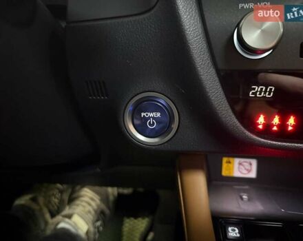 Зеленый Лексус РХ, объемом двигателя 3.5 л и пробегом 15 тыс. км за 62500 $, фото 41 на Automoto.ua