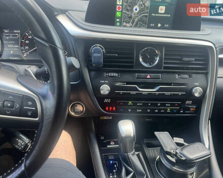 Зеленый Лексус РХ, объемом двигателя 2 л и пробегом 54 тыс. км за 47000 $, фото 12 на Automoto.ua