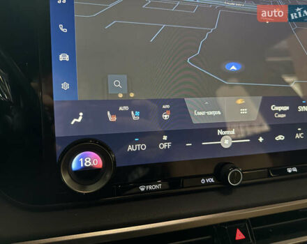 Зелений Лексус РХ, об'ємом двигуна 2.5 л та пробігом 25 тис. км за 74500 $, фото 34 на Automoto.ua