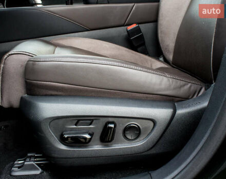 Зелений Лексус РХ, об'ємом двигуна 2.4 л та пробігом 17 тис. км за 63000 $, фото 69 на Automoto.ua