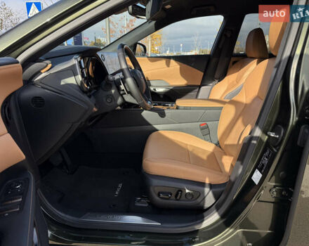 Зелений Лексус РХ, об'ємом двигуна 2.5 л та пробігом 25 тис. км за 74500 $, фото 21 на Automoto.ua