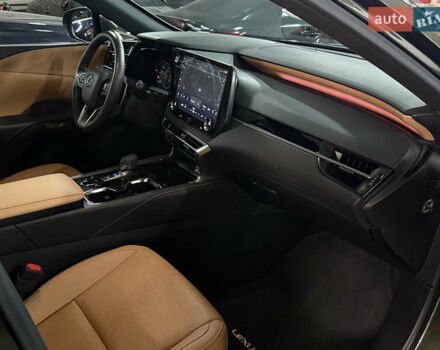 Зелений Лексус РХ, об'ємом двигуна 2.5 л та пробігом 25 тис. км за 74500 $, фото 45 на Automoto.ua