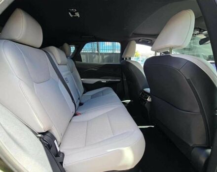 Зеленый Лексус РХ, объемом двигателя 0 л и пробегом 34 тыс. км за 47000 $, фото 6 на Automoto.ua