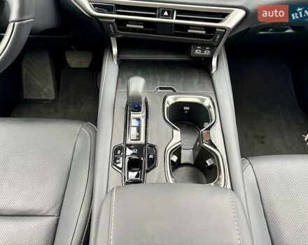 Зелений Лексус РХ, об'ємом двигуна 2.5 л та пробігом 33 тис. км за 66000 $, фото 25 на Automoto.ua