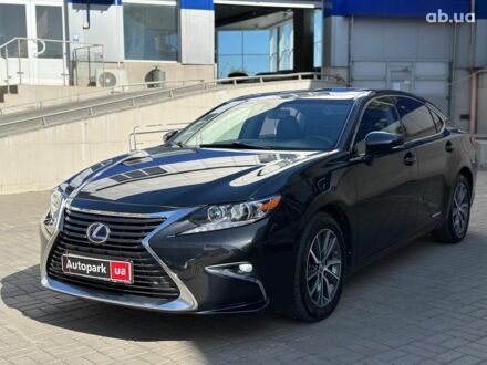 Лексус С 350 2017 в Одессе на Automoto.ua Черный Лексус С 350, объемом двигателя 25 л и пробегом 136 тыс. км за 26490 $, фото 1 на Automoto.ua