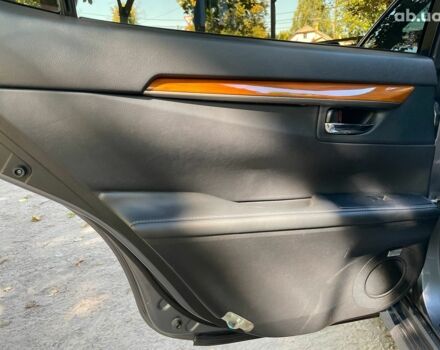 Серый Лексус С 350, объемом двигателя 2.5 л и пробегом 220 тыс. км за 17990 $, фото 16 на Automoto.ua