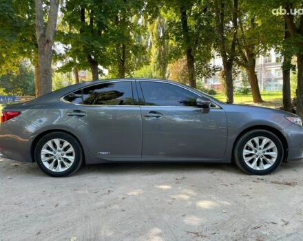 Серый Лексус С 350, объемом двигателя 2.5 л и пробегом 220 тыс. км за 17990 $, фото 6 на Automoto.ua